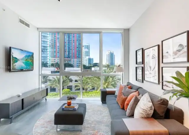 Property at 50 S Pointe Dr #609, Miami Beach, FL, 33139, 1 bed, 1 bath, [object Object]
