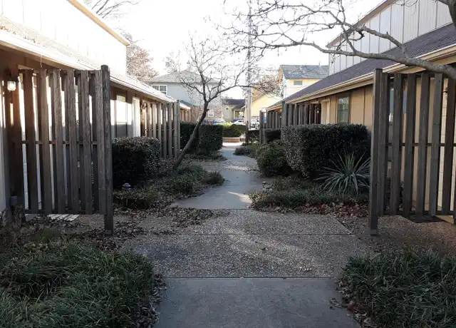 Property at 123 W Virginia Ave Unit 2 2, Stillwater, OK, 74075, 1 bed, 1 bath, [object Object]