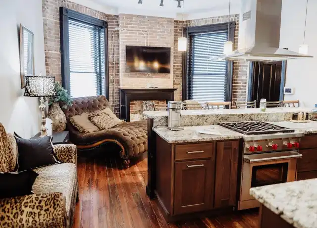 Property at 275 S Limestone #110, Lexington, KY, 40508, 2 beds, 2 baths, [object Object]