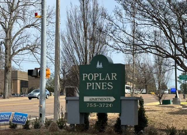 Photo of 1867 Poplar Pines Dr, Memphis, TN 38119