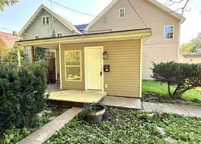 Property at 220 N Cherry St, Lebanon, OH, 45036, 1 bed, 1 bath, [object Object]