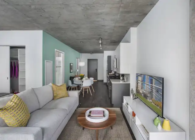 Property at 151 E Randolph St, Chicago, IL, 60602, 1 bed, 1 bath, [object Object]