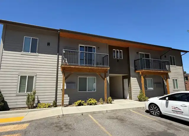 Property at 475 N Elliott Ave Unit 03, Wenatchee, WA, 98801, 2 beds, 1 bath, [object Object]