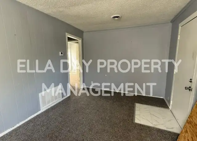 Property at 2412 S Roosevelt St, Wichita, KS, 67210, 1 bed, 1 bath, [object Object]