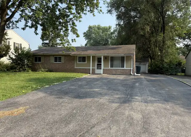 Property at 533 Redwood Rd, Bolingbrook, IL, 60440, 4 beds, 2 baths, [object Object]