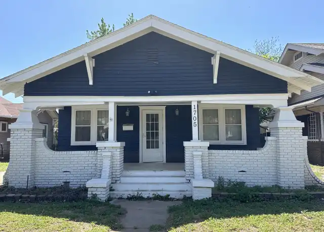 Property at 1705 W Cherokee Ave, Enid, OK, 73703, 2 beds, 1 bath, [object Object]