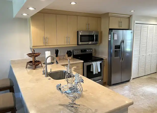 Property at 2951 S Palm Aire Dr #102, Pompano Beach, FL, 33069, 2 beds, 2 baths, [object Object]