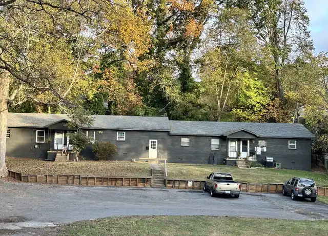 Property at 347 4th St SE Unit 1B, Hickory, NC, 28602, 2 beds, 1 bath, [object Object]