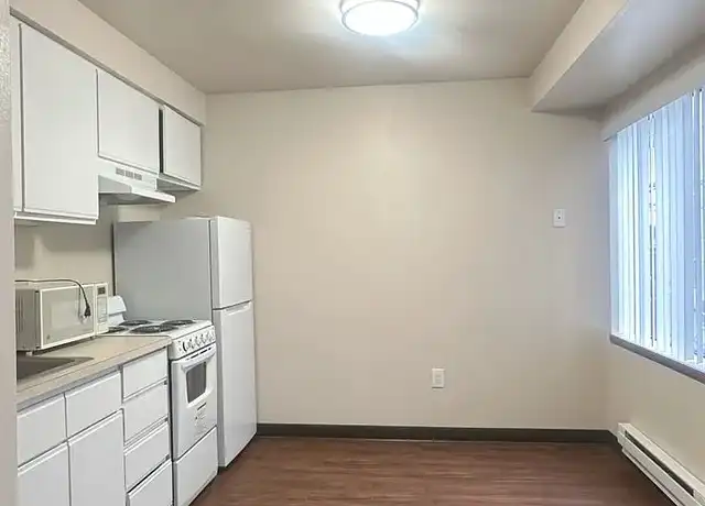 Property at First Hill Apartments - 400 10th Ave, Seattle, WA, 98122, 1 bed, 1 bath, [object Object]