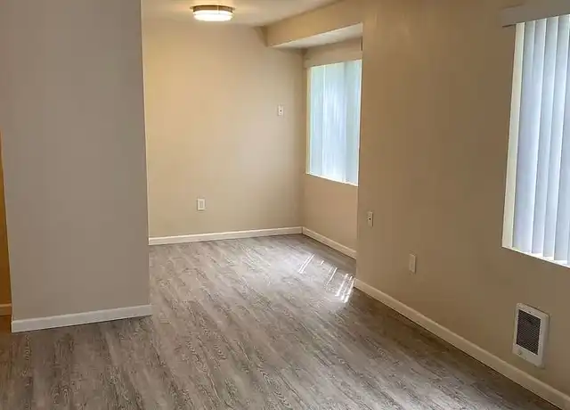 Property at First Hill Apartments - 400 10th Ave, Seattle, WA, 98122, 1 bed, 1 bath, [object Object]