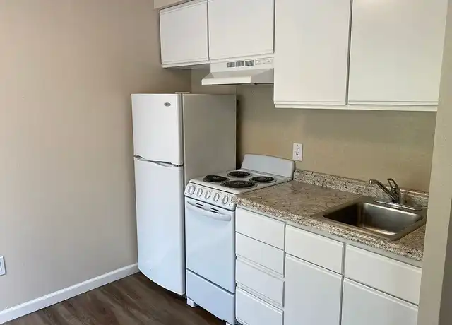 Property at First Hill Apartments - 400 10th Ave, Seattle, WA, 98122, 1 bed, 1 bath, [object Object]