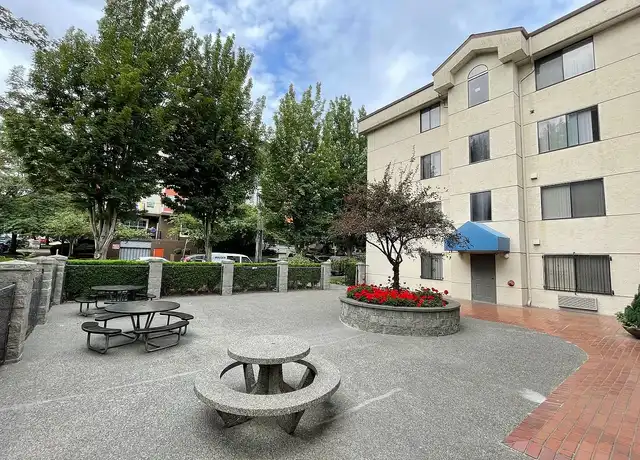 Property at First Hill Apartments - 400 10th Ave, Seattle, WA, 98122, 1 bed, 1 bath, [object Object]