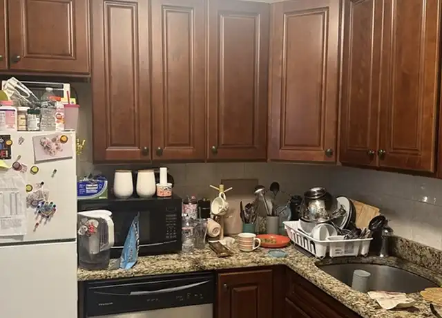 Property at 80 Newbury Ave Unit 17, Quincy, MA, 02171, 2 beds, 1 bath, [object Object]