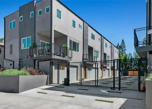Property at 13536 Vanowen St Unit 5, Van Nuys, CA, 91405, 1 bed, 1 bath, [object Object]