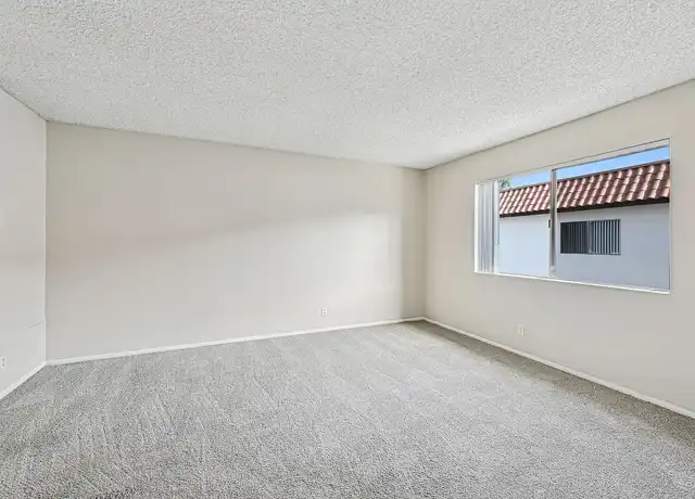 Property at Courtyards At South Coast - 3800 S Flower St, Santa Ana, CA, 92707, 1-2 bed, 1-2 bath, [object Object]