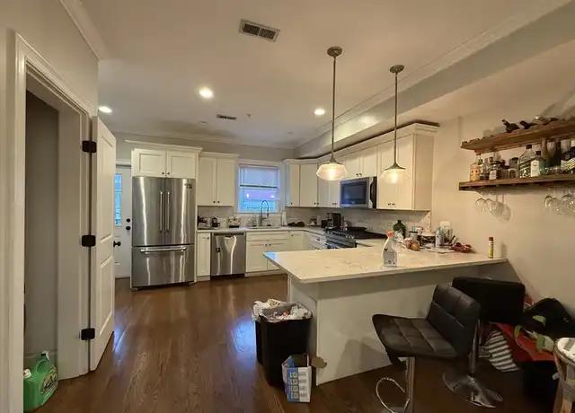 Property at 323 W Fourth St Unit 3, Boston, MA, 02127, 4 beds, 2 baths, [object Object]