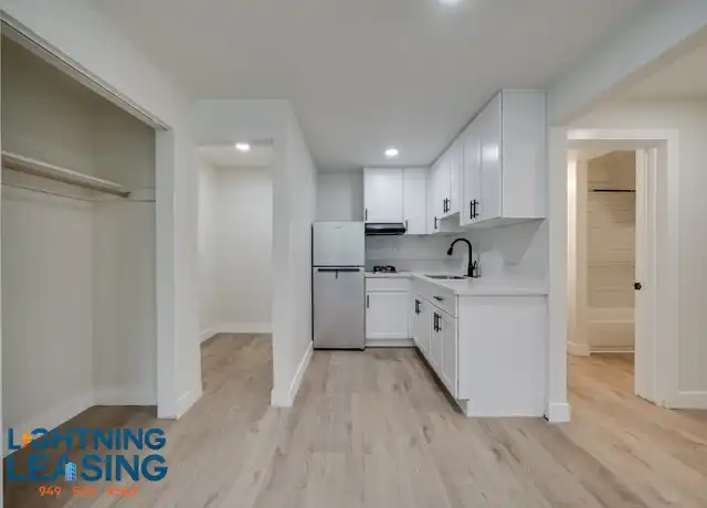 Property at 424 S Venice Blvd Unit 9D, Venice, CA, 90291, 1 bed, 1 bath, [object Object]