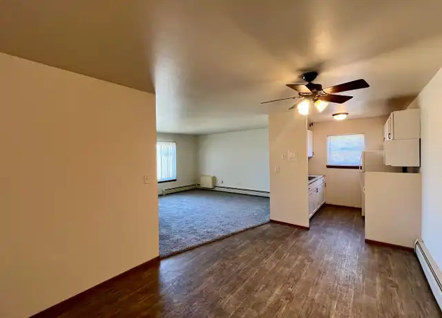 Property at 619 Laurel Ct Unit 109, Marshfield, WI, 54449, 2 beds, 1 bath, [object Object]