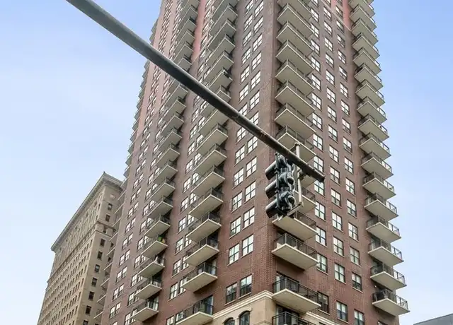 Property at 41 E 8th St Unit 2C, Chicago, IL, 60605, 1 bed, 1 bath, [object Object]
