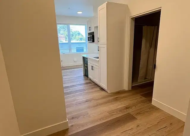 Photo of 2435 San Pablo Ave, Berkeley, CA 94702