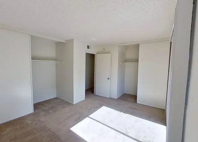 Photo of 521 N Tustin Ave, Santa Ana, CA 92705