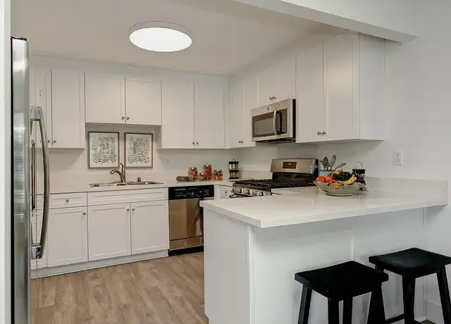 Property at 439 Stocker Apartments - 439 W Stocker St, Glendale, CA, 91202, 1 bed, 1 bath, [object Object]