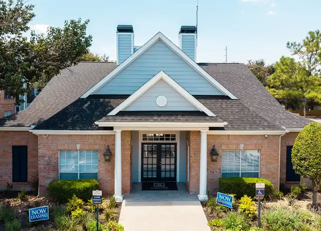 Property at Centre at Columbia Court - 5500 Sampson St, Houston, TX, 77004, 1-2 bed, 1-2 bath, [object Object]
