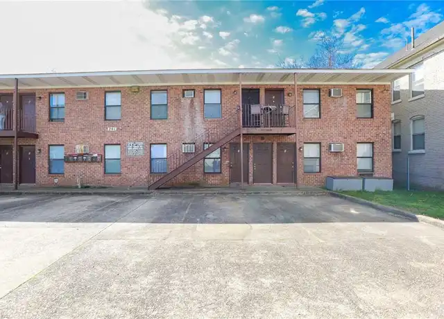 Property at 201 W 34th St Unit 3, Norfolk, VA, 23504, 2 beds, 1 bath, [object Object]