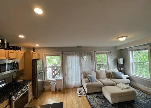 Property at 302 W 3rd St #3, South Boston, MA, 02127, 2 beds, 1 bath, [object Object]