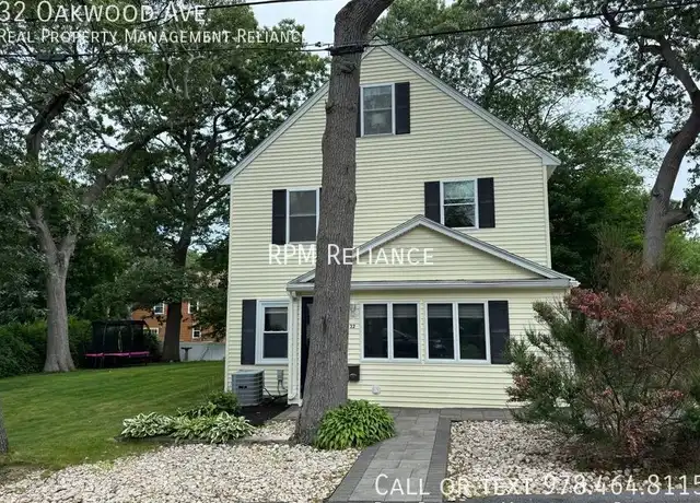 Property at 32 Oakwood Ave, Saugus, MA, 01906, 5 beds, 2 baths, [object Object]