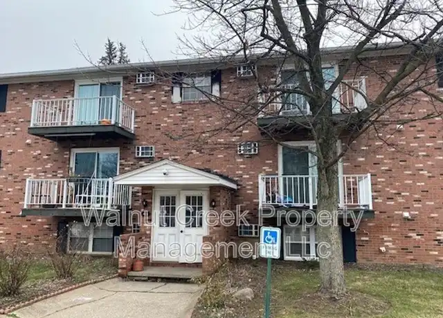 Property at 115 Fox Hill Ln Unit B 3, Elyria, OH, 44035, 2 beds, 1 bath, [object Object]