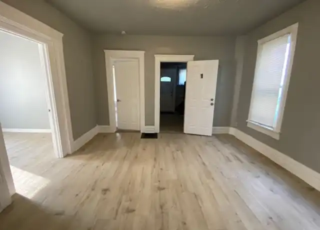 Property at 635 Hazel St Unit 1, Akron, OH, 44305, 2 beds, 1 bath, [object Object]