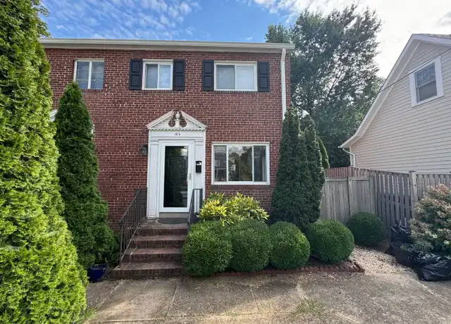 Property at 18-1/2 W Wyatt Ave, Alexandria, VA, 22301, 2 beds, 2 baths, [object Object]