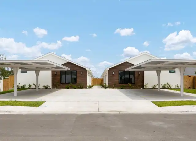 Property at 2105 E San Andrea St, Edinburg, TX, 78542, 3 beds, 2 baths, [object Object]