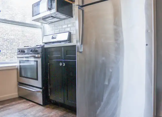 Property at 1250 W Montrose Ave Unit 130, Chicago, IL, 60640, 1 bed, 1 bath, [object Object]