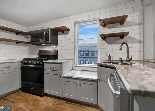 Property at 1442 E Fort Ave, Baltimore, MD, 21230, 2 beds, 1 bath, [object Object]