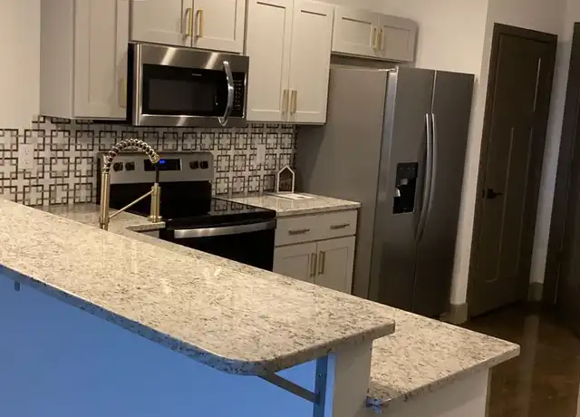 Property at 110 E Chestnut St Unit 206, Hanover, PA, 17331, 2 beds, 1 bath, [object Object]