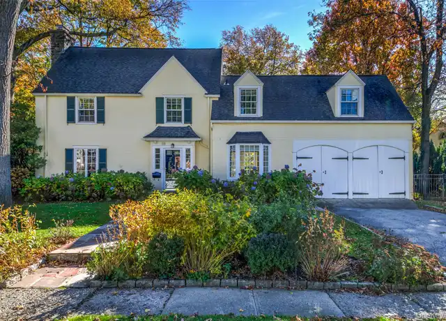 Property at 95 Edgewood Ave, Larchmont, NY, 10538, 4 beds, 2.5 baths, [object Object]