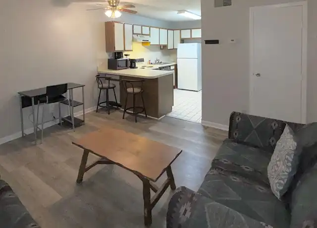 Property at 253 Hayden Rd #334, Tallahassee, FL, 32304, 1 bed, 1 bath, [object Object]