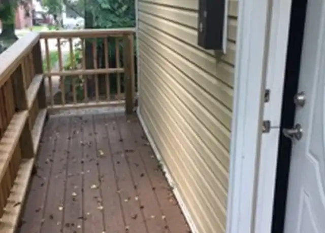 Property at 208 W Washington St Unit B, Athens, OH, 45701, 1 bed, 1 bath, [object Object]