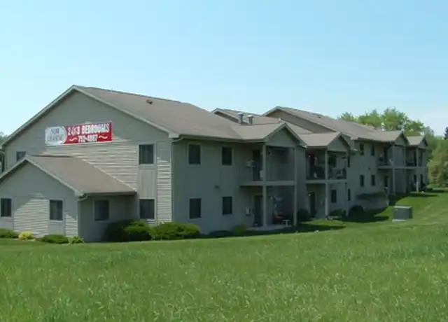 Property at Wall Street Apartments - 2730 W Wall St, Janesville, WI, 53548, 2-3 beds, 1 bath, [object Object]