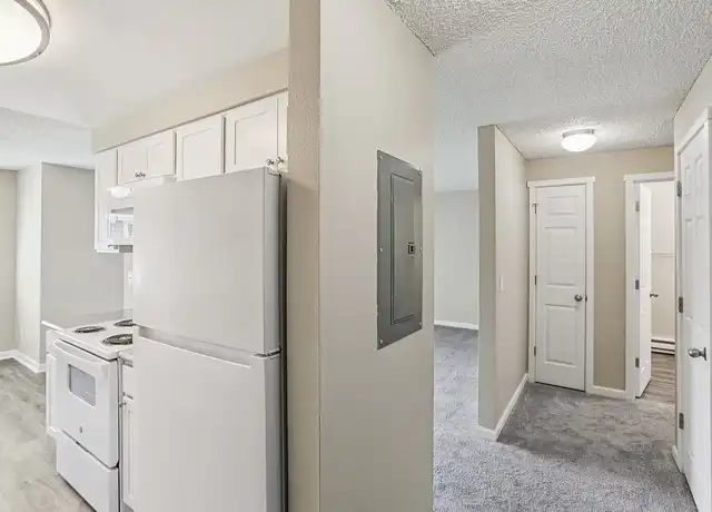 Property at Cornell Manor Apartments - 670 NW Saltzman Rd, Portland, OR, 97229, 1-2 bed, 1-2 bath, [object Object]