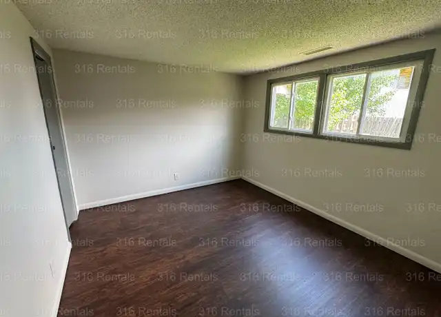 Property at 106 Cherry Hills Ct Unit B, Hesston, KS, 67062, 2 beds, 1 bath, [object Object]