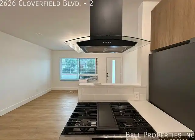 Property at 2626 Cloverfield Blvd Unit 2, Santa Monica, CA, 90405, 1 bed, 1 bath, [object Object]