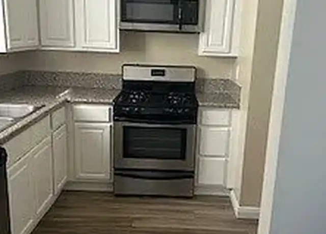 Property at Yorktown Apartments - 8082 Yorktown Ave, Huntington Beach, CA, 92646, 2 beds, 2 baths, [object Object]