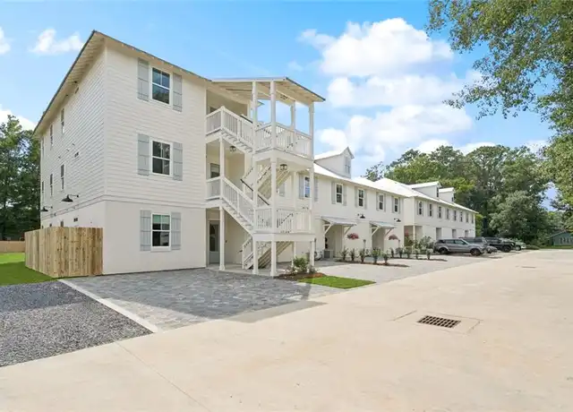 Property at 745 Carroll St, Mandeville, LA, 70448, 2 beds, 2 baths, [object Object]