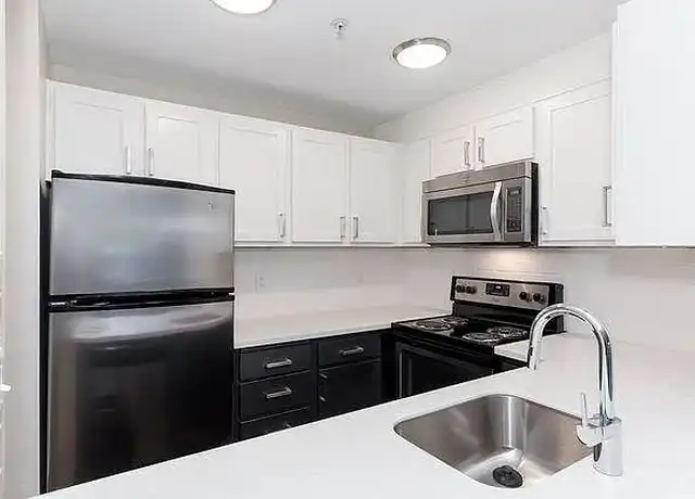 Property at NorthLink Apartments - 11222 Greenwood Ave N, Seattle, WA, 98133, 2 beds, 1 bath, [object Object]
