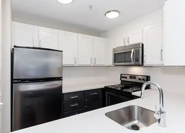 Property at NorthLink Apartments - 11222 Greenwood Ave N, Seattle, WA, 98133, 2 beds, 1 bath, [object Object]