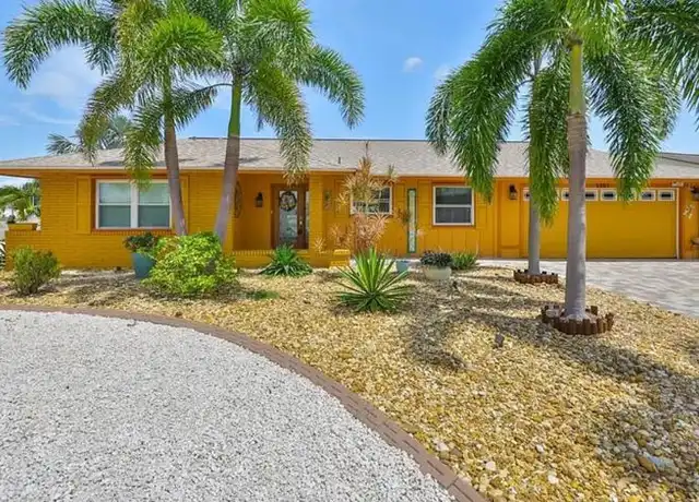 Property at 1801 El Rio Dr, Sun City Center, FL, 33573, 2 beds, 2 baths, [object Object]