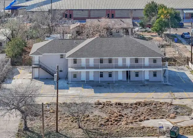 Property at 1303 Philadelphia St Unit 2, Laredo, TX, 78041, 1 bed, 1 bath, [object Object]